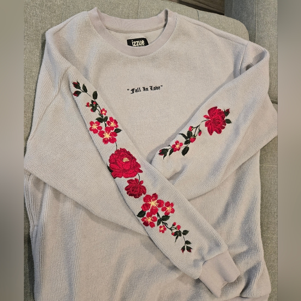 Izzue Womens Sweater Size XS with Red Floral Embroidery